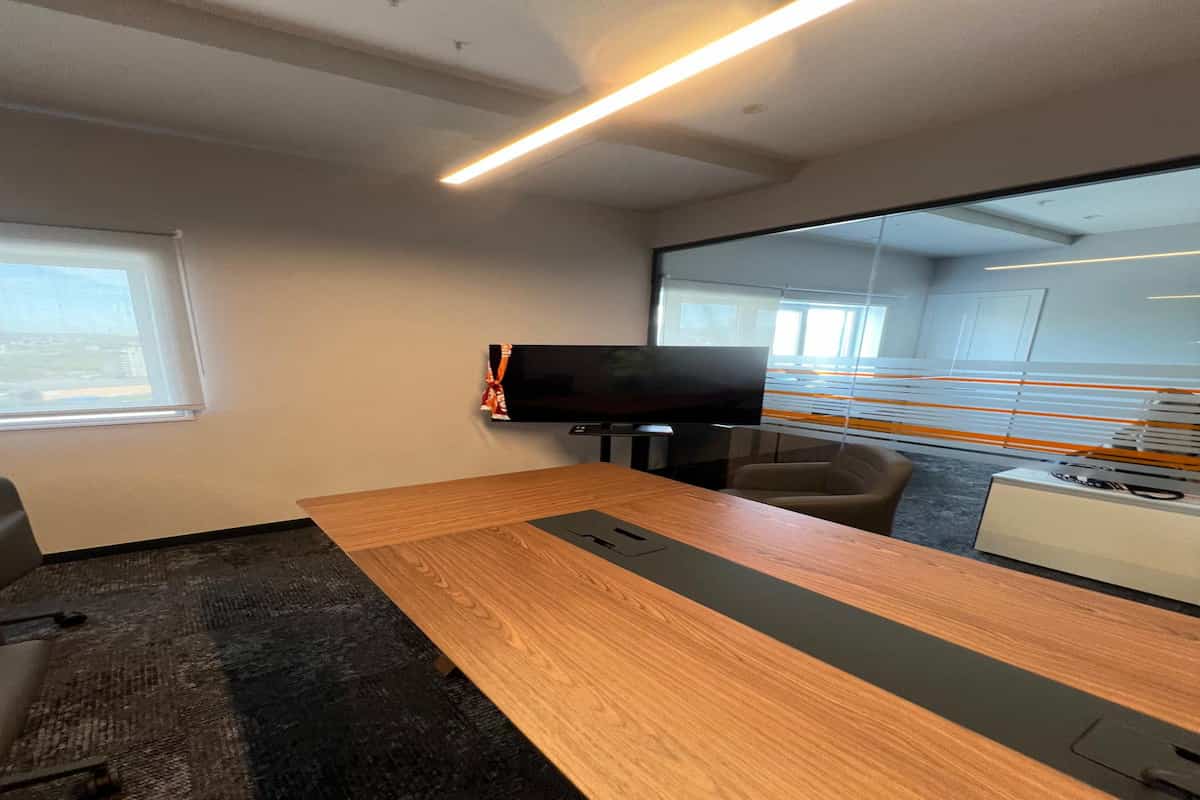 Beylikd&uuml;z&uuml; Ofis temizliği profesyonel ekip &ccedil;alışması